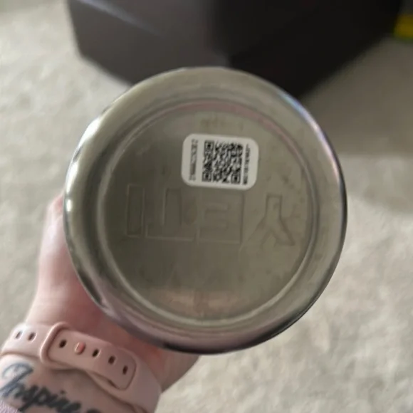 YETI Pink Stainless Steel Water Bottle - Picture 4 of 4